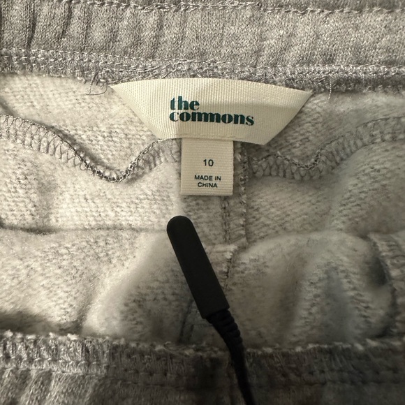 Boys shorts 2 pair Shorts with Elastic Waistband - Picture 3 of 4